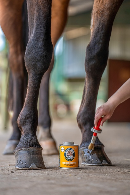 Mocne Kopyta z Brokatem - Olej do kopyt z brokatem puszka 450ml