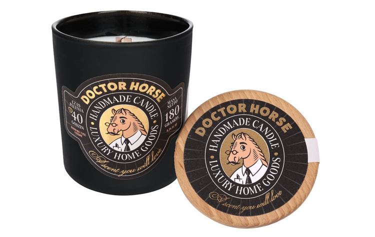 Świeca w szkle o zapachu nowego siodła